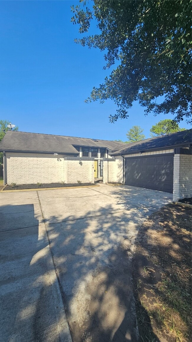 Building Photo - 4102 Lemon Tree Ln