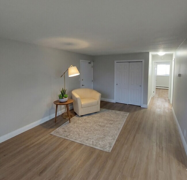 Photo du bâtiment - Hemlock Place Apartments