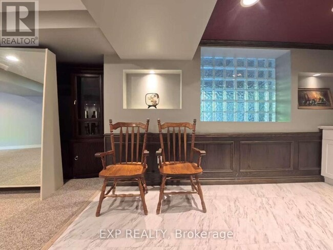 Photo du bâtiment - 40 Cranberry Ln