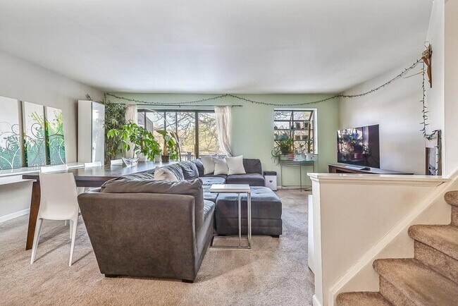 Foto del edificio - 2553 Meade Ct