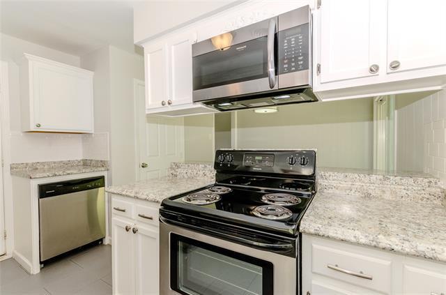 Foto del edificio - 806 Edgewood St
