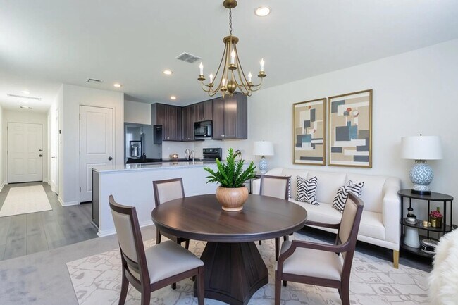 Foto del edificio - 460 Marty Allen Lp