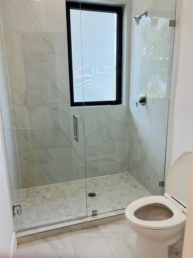 Foto del edificio - 5521 W Oak Wy