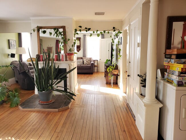 Building Photo - 23 Gannett St