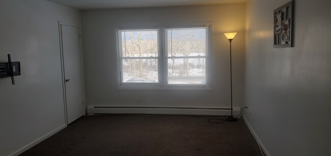 Building Photo - 28 N Cottage Grove Ave