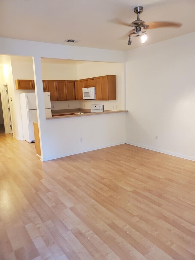 2014 Midyette Rd Unit 801, Tallahassee, FL 32301 Condo for Rent in