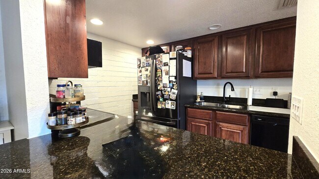 Building Photo - 6040 N 79th St