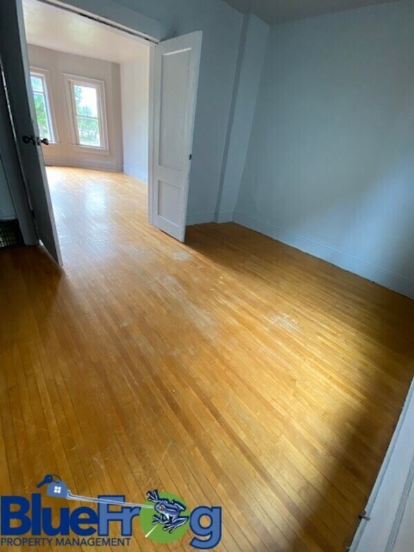 Foto del edificio - 1299 Cedar St