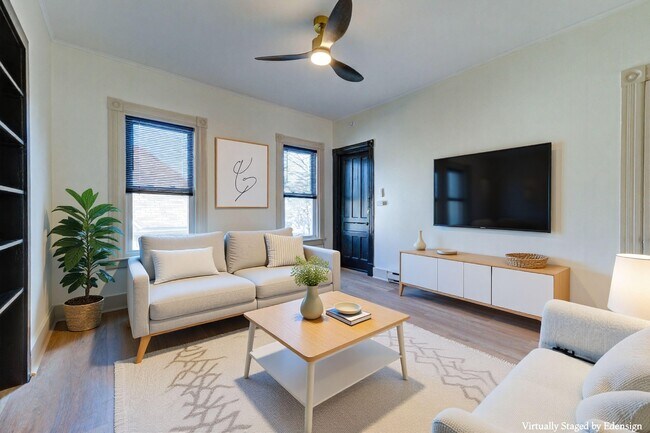 Building Photo - 10 Hamilton St