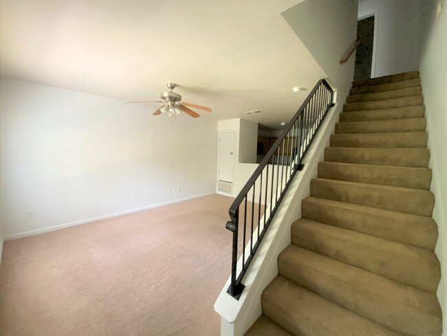 Building Photo - 401 S 42nd St