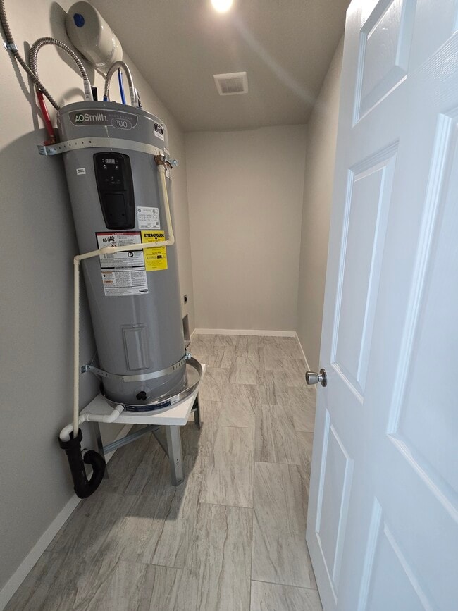 Conexión para lavado y secado - 2210 S 1st Ave