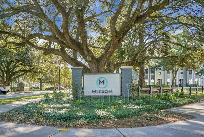 Building Photo - 4565 Mixson Ave