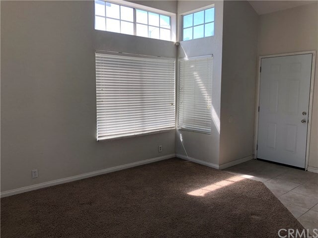 Building Photo - 2705 Applewood Dr