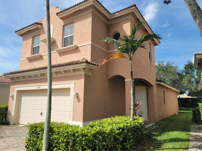 Foto del edificio - 1008 NE 39th Ave