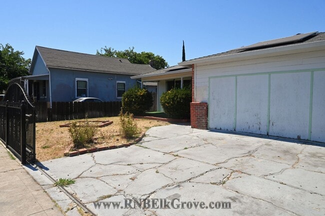 Foto del edificio - Resident Benefit Package Property