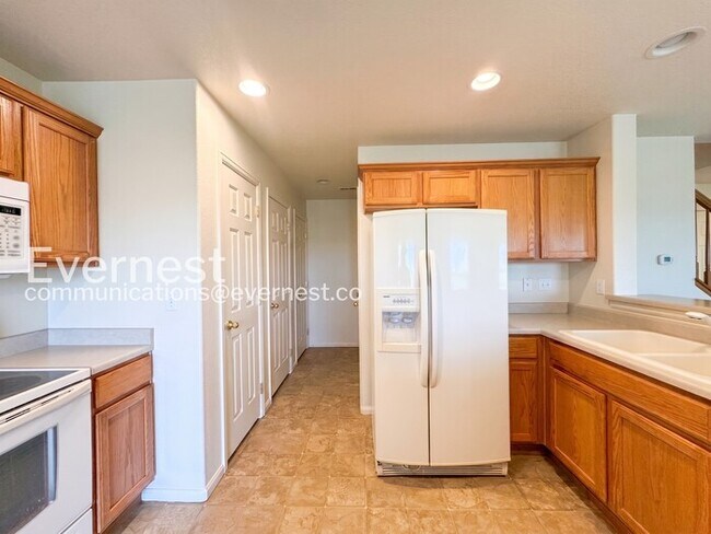 Foto del edificio - 5849 Turnstone Pl