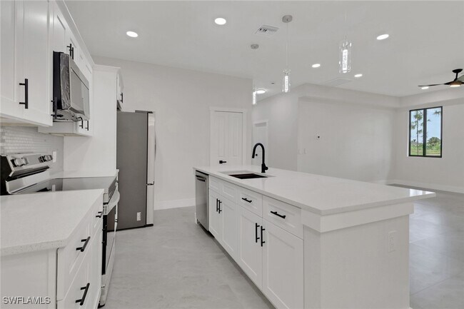 Building Photo - 4501-4503 15th St SW