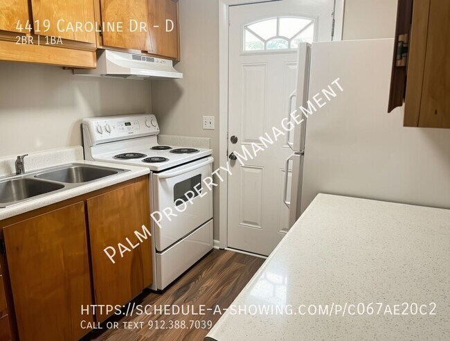 Foto del edificio - 4419 Caroline Dr
