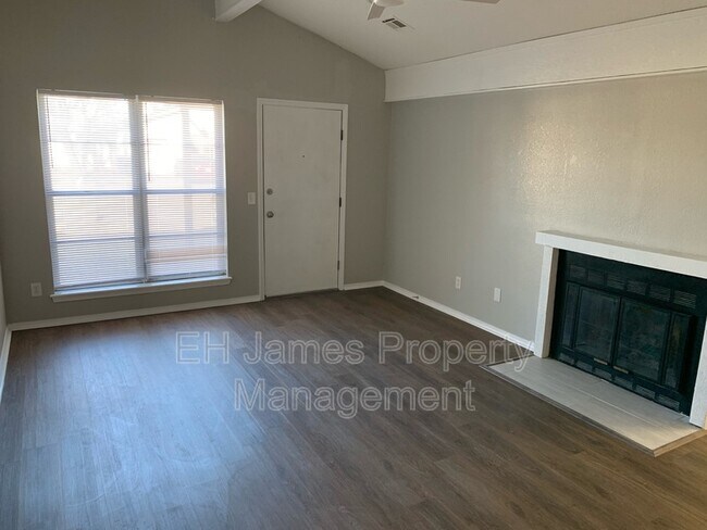 Foto del edificio - 11032 E 14th Ct