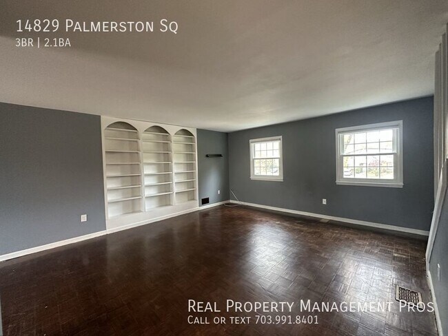 Building Photo - Qualify for a zero deposit? Convenient to ...