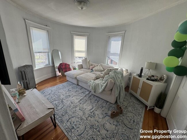 Building Photo - 4 bedroom in Boston MA 02127