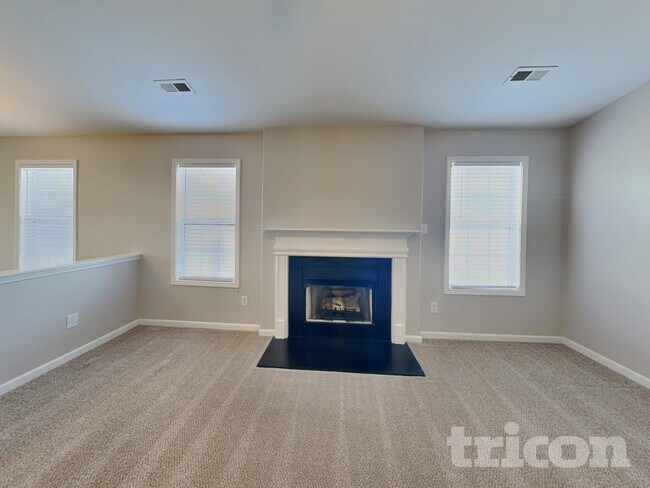 Foto del edificio - 4991 Astonshire Ln