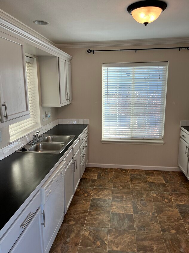 Building Photo - 4315 E Mt Baldy Ln