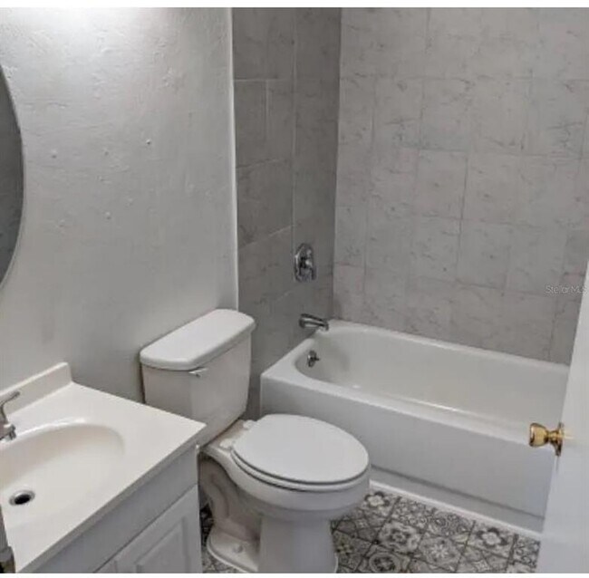 Foto del edificio - 321 W Hunt Ave