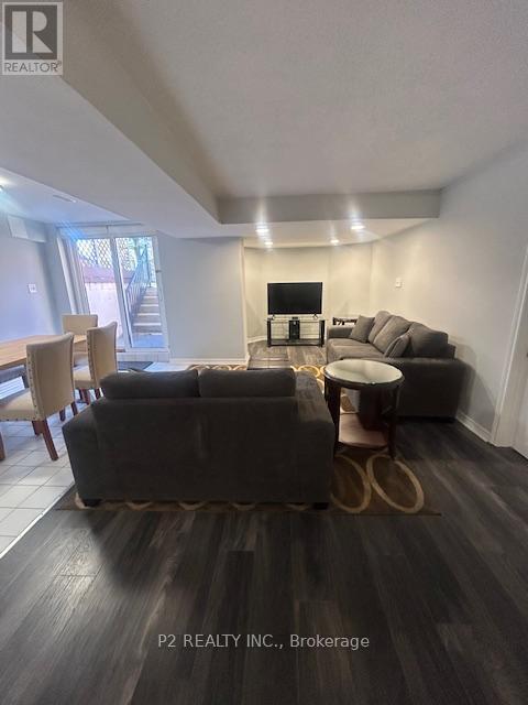 Building Photo - 1385 Ferncliff Cir