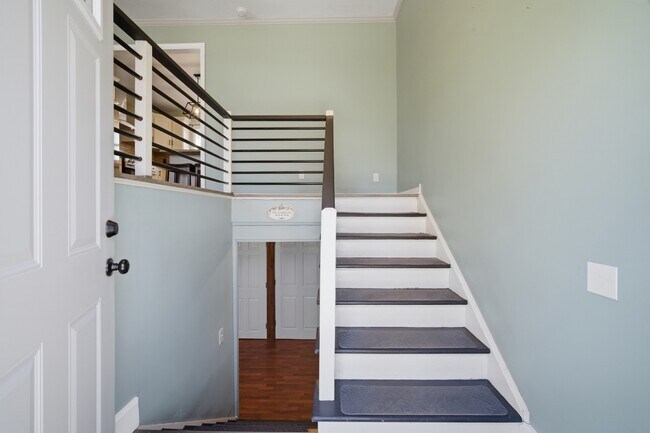 Foto del edificio - 4611 W Shore Dr