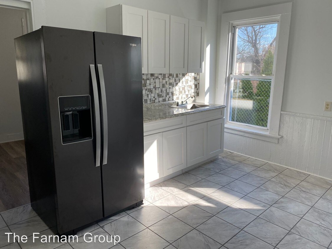 23 Hallock St, New Haven, CT 06519 Room for Rent in New Haven, CT