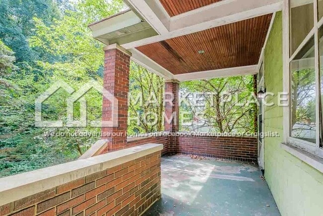 Building Photo - 97 Royal St