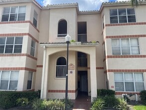 Building Photo - 3330 Pinewalk Dr N