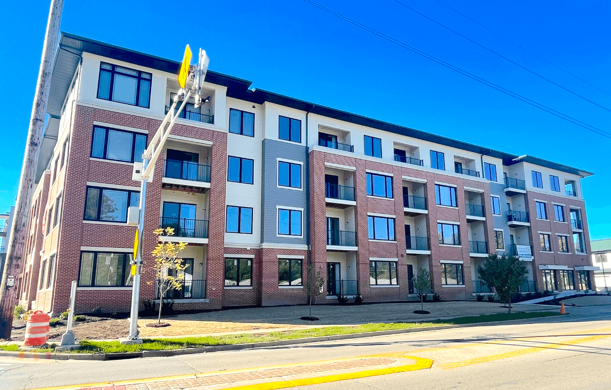 Primary Photo - The Madisonian Senior Apartments