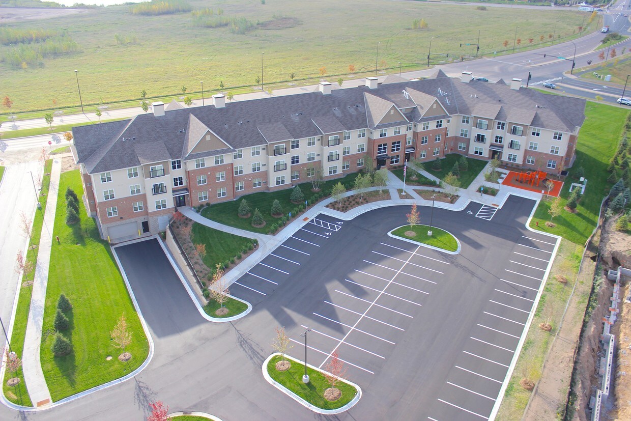 11875 80th Ave N, Maple Grove, MN 55369 Apartments in Maple Grove, MN
