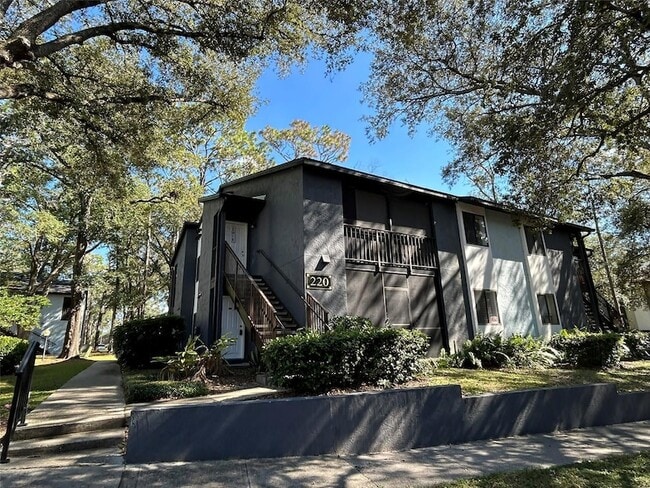 Photo - 220 Riverbend Dr Apartment