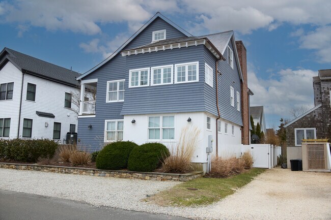 Building Photo - 29 Fairfield Ave