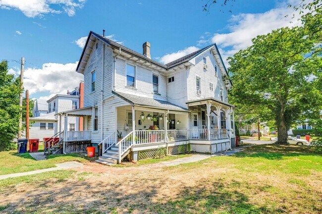 Foto del edificio - 204-204 1/2 Atlantic St