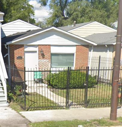 Primary Photo - 6750 S Racine Ave