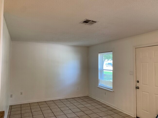 Foto del edificio - 1601 Live Oak St