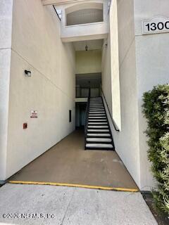 Foto del edificio - 7920 Merrill Rd