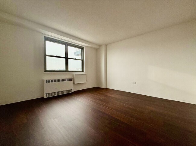 Building Photo - 820 Colgate Ave