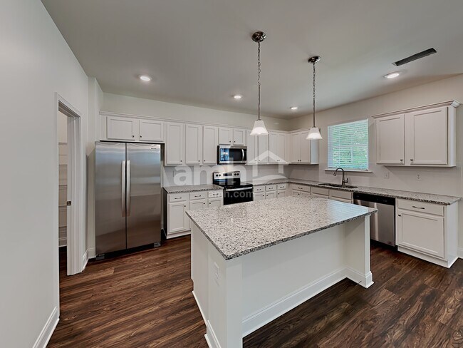 Foto del edificio - 412 Tributary Ln