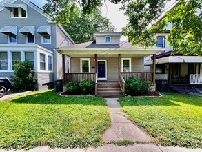 Building Photo - 716 Forbes St