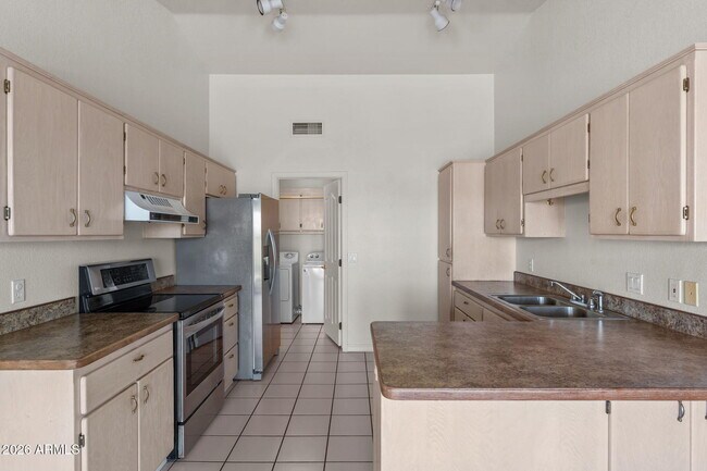 Foto del edificio - 2110 W Terrace Dr