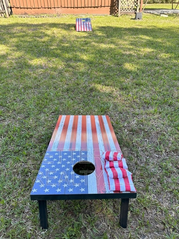 Foto del edificio - 300 N Church St