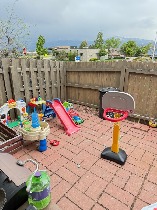 Building Photo - 3804 Smoke Tree Dr