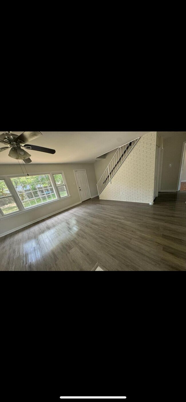 Foto del edificio - 22 Bancroft Ln