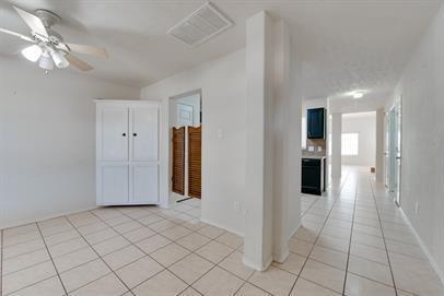 Building Photo - 7911 Acacia Falls Ct