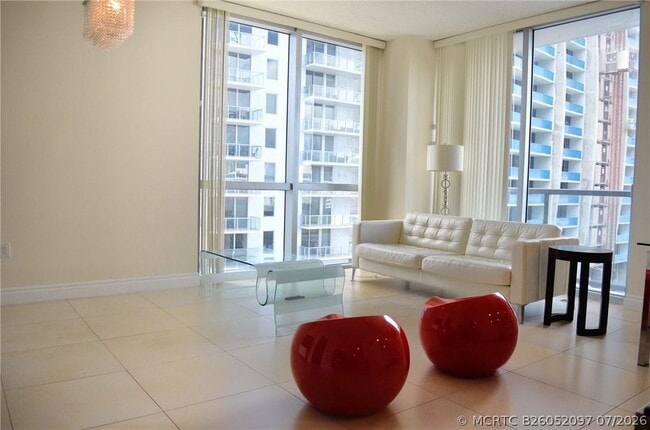 Building Photo - 1060 Brickell Ave